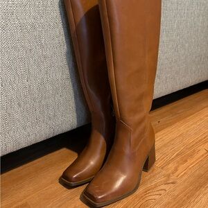 Vince Camuto Leather boots